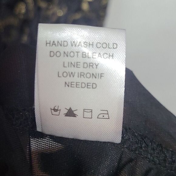 Altar'd State Ruffled Sheer Blouse size Small - Picture 10 of 16